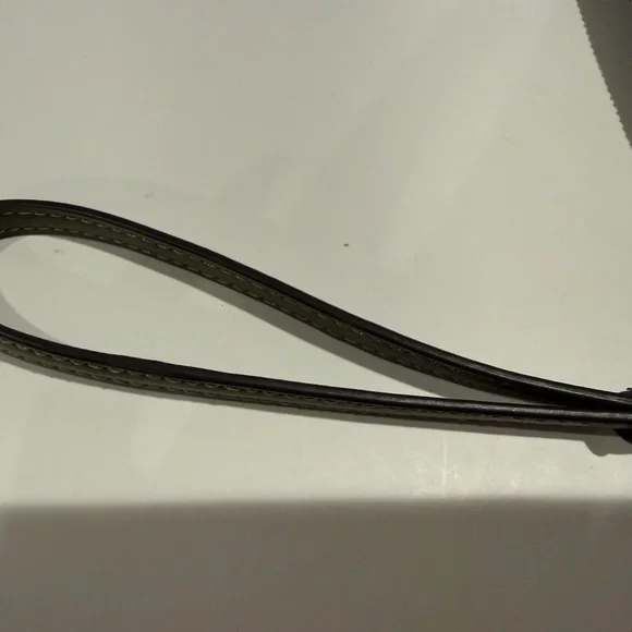 Coach Corner Zip Wristlet In Signature Canvas - Olive - Picture 8 of 10